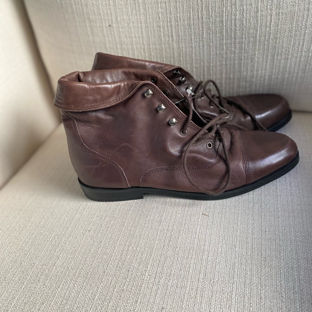 Vintage Enzo Angiolini Leather Ankle Boot